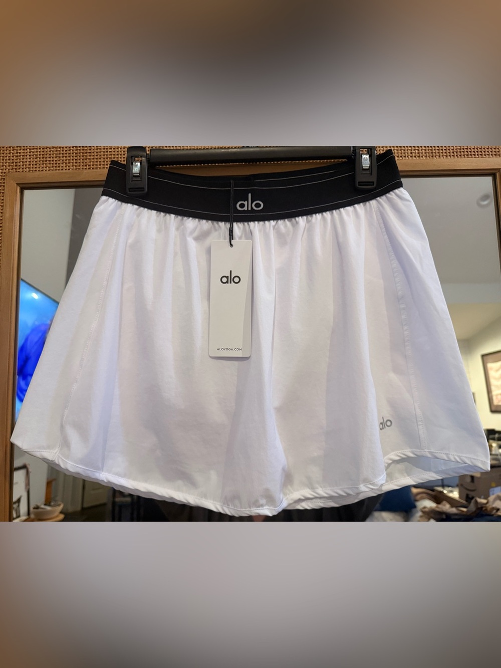 Alo Yoga Match Point Tennis Skirt - White - Picture 4 of 10